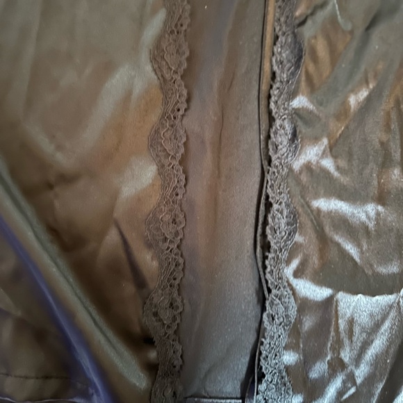 Victoria Secret Satin Robe Small - Picture 2 of 5